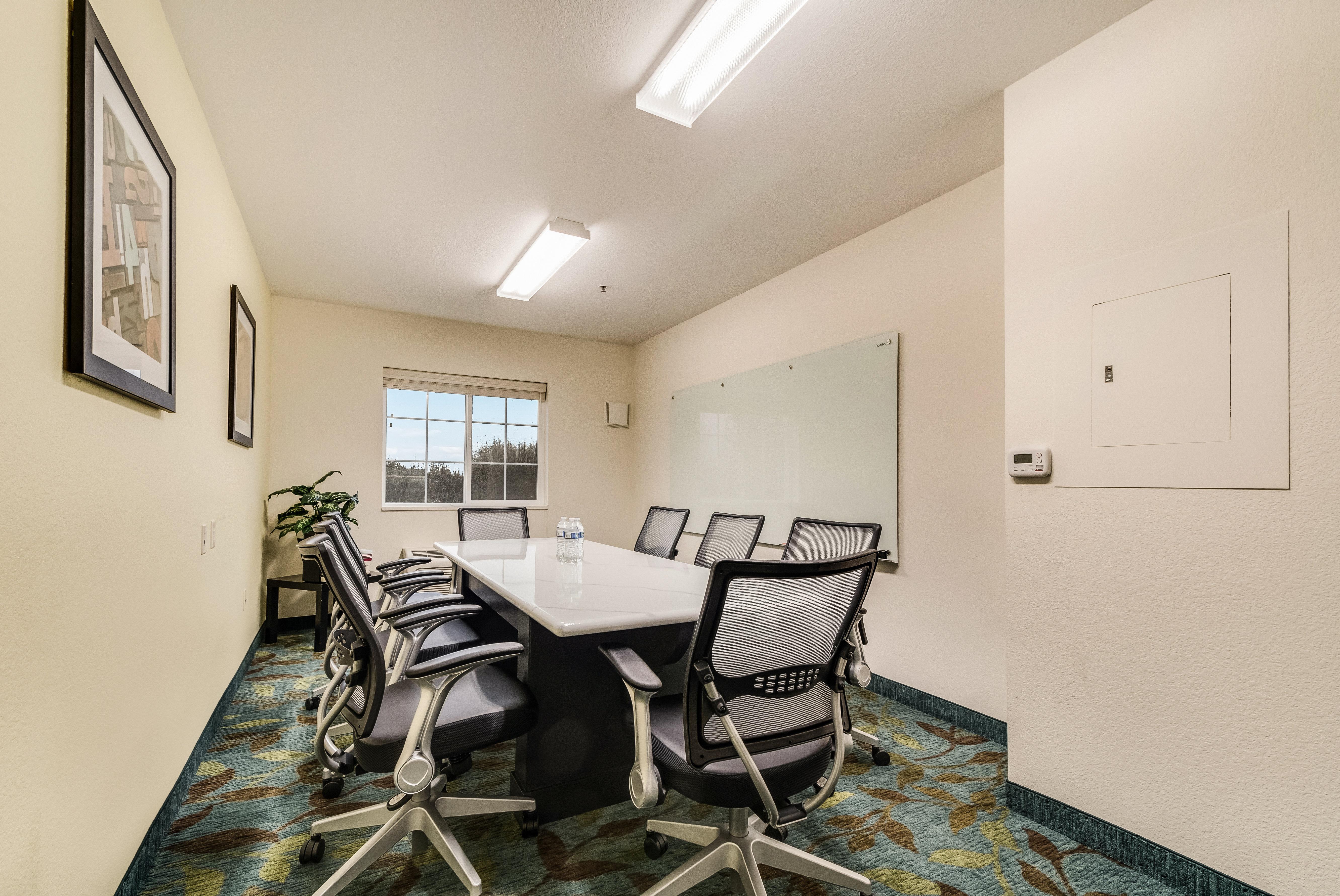Candlewood Suites Portland Airport By Ihg Exteriör bild